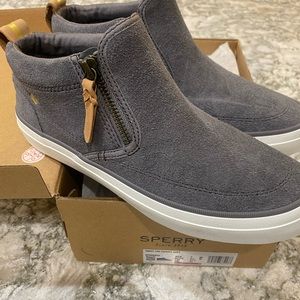 Sperry crest lug chukka new in box
